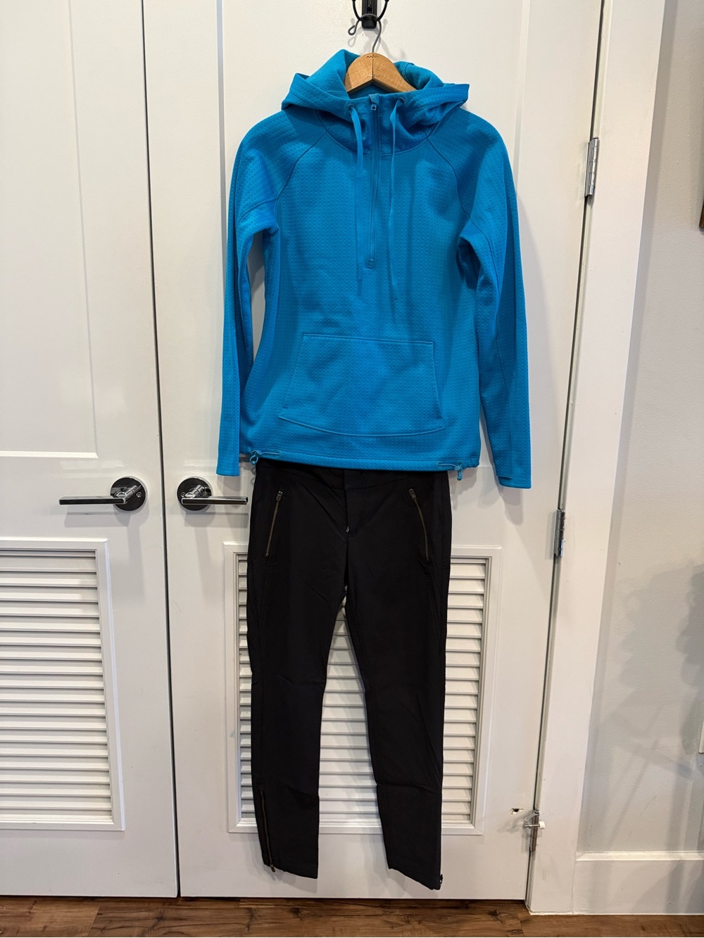 Altheta Bundle (2P) Wander Stash Utility Jogger (XS) Atmosphere Anorak Half Zip